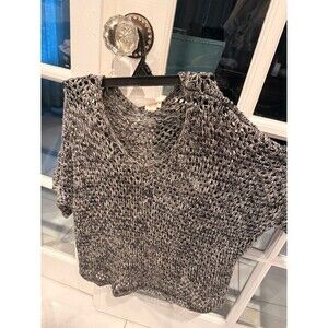 Mossimo Supply Co. Grey Open Knit Short Sleeve V-Neck Sweater Size M/L